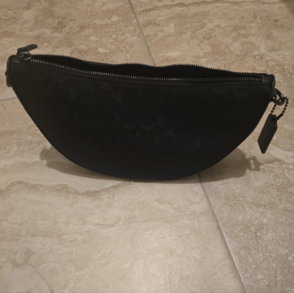 Hall Soft Sling Bag 45 In Signature Jacquard